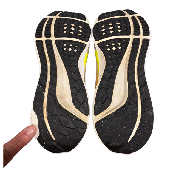 Nike Pegasus 40 Running Shoes Men’s Size 11 Marathon 5K Coconut Milk Volt Lime - Picture 7 of 11